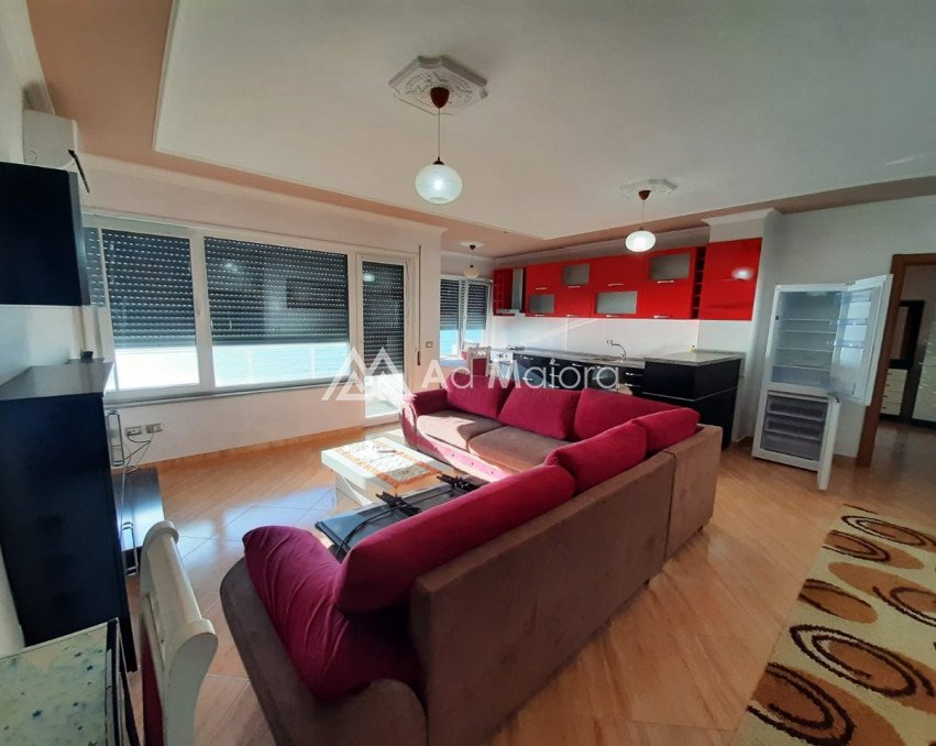 Apartament me qira 3+2+1