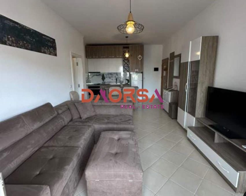 SHITET APARTAMENT 1+1 NE GOLEM