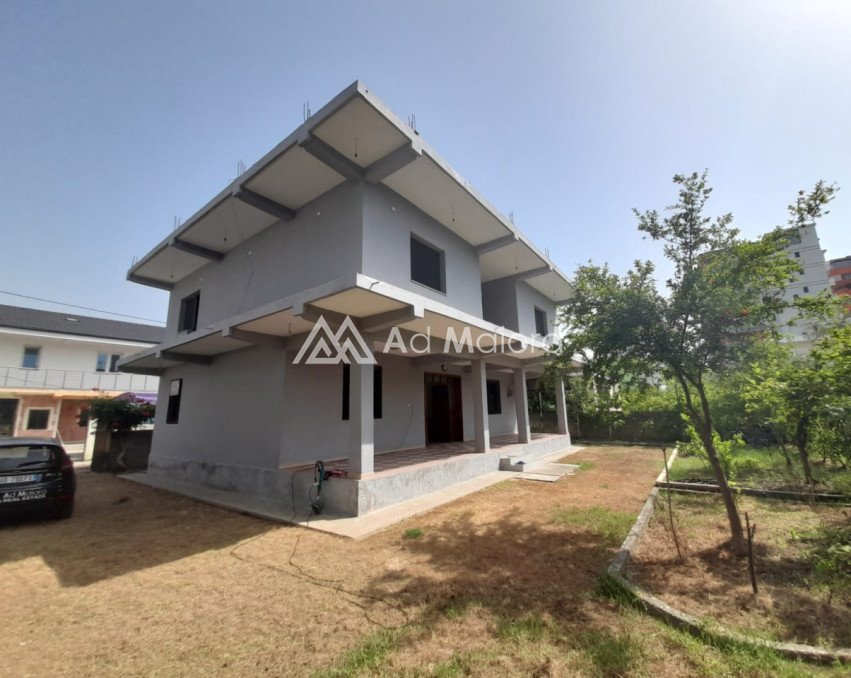 SHTEPI PRIVATE NE SHITJE