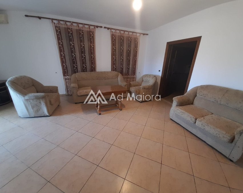 JEPET ME QIRA 1+1 NE KENETE TE DURRESIT