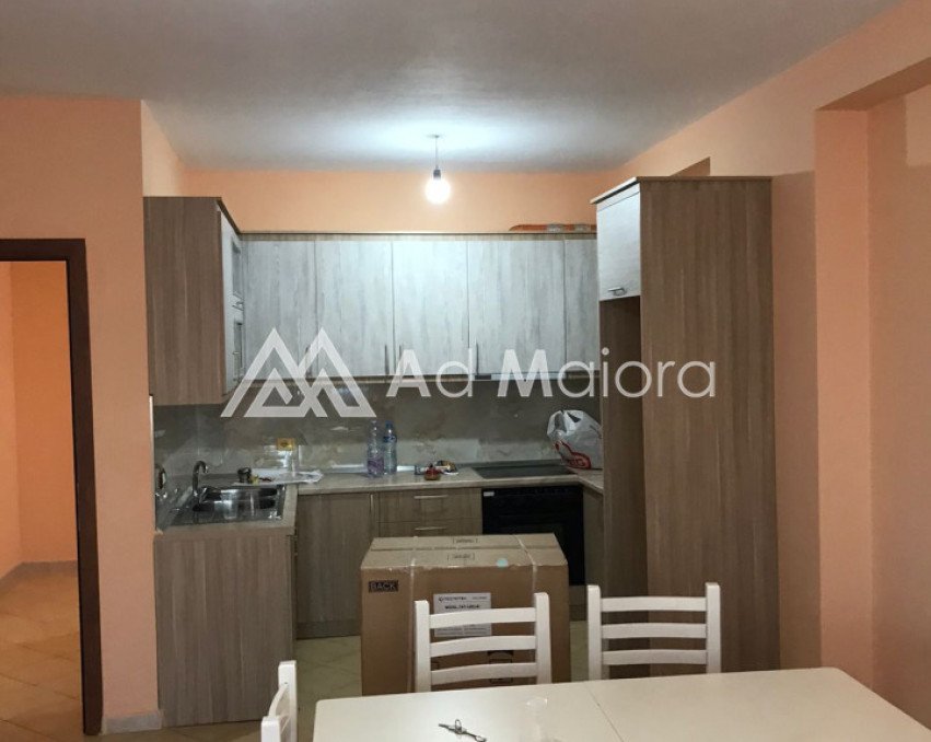 SHITET APARTAMENT 2+1+2 NE DURRES ISH-URT
