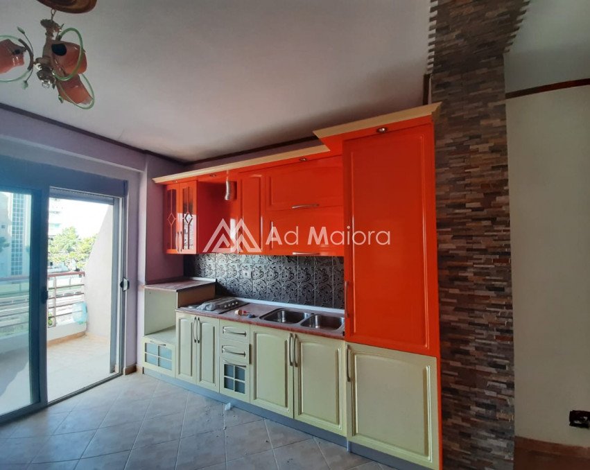 Apartament ne shitje