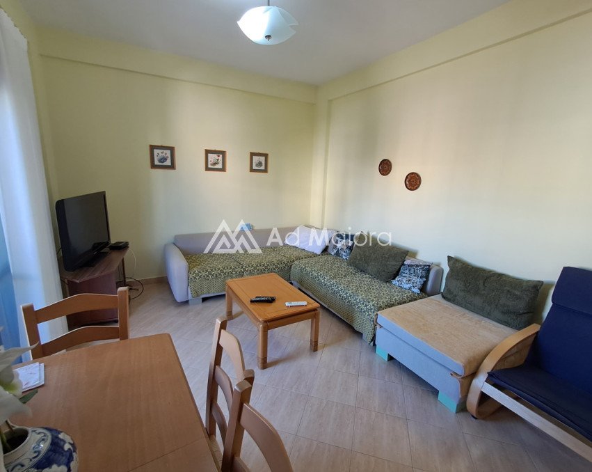 SHITET 1+1 NE GOLEM I MOBILUAR