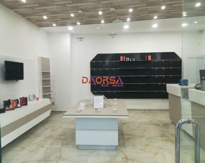 SHITET DYQAN NE QENDER DURRES