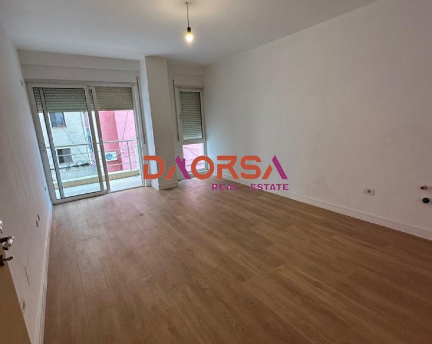 APARTAMENT PER SHITJE