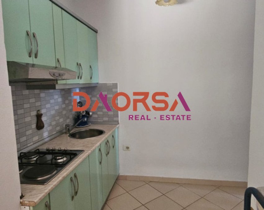 Shitet apartament 1+1 te Bonita, Golem