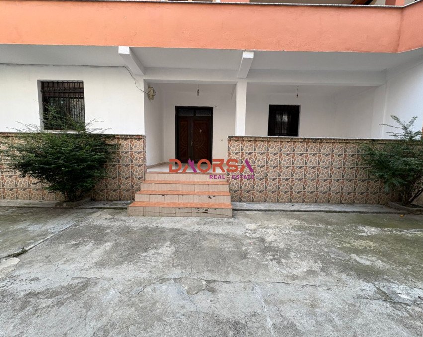 SHTEPI PRIVATE PER QIRA