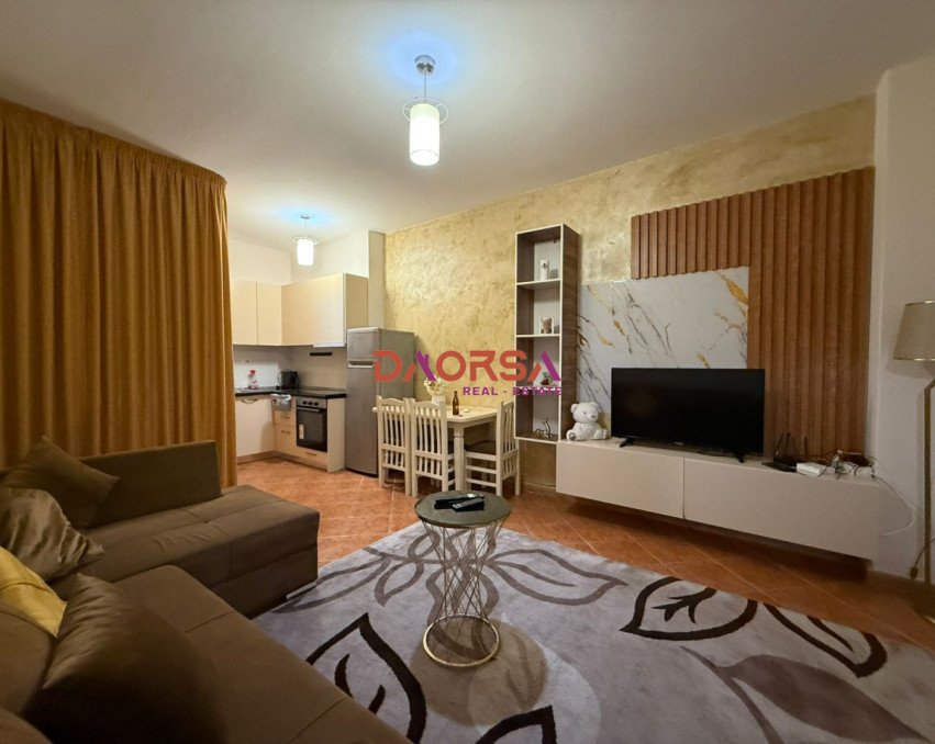 JEPET ME QIRA 1+1 NE QENDER DURRES