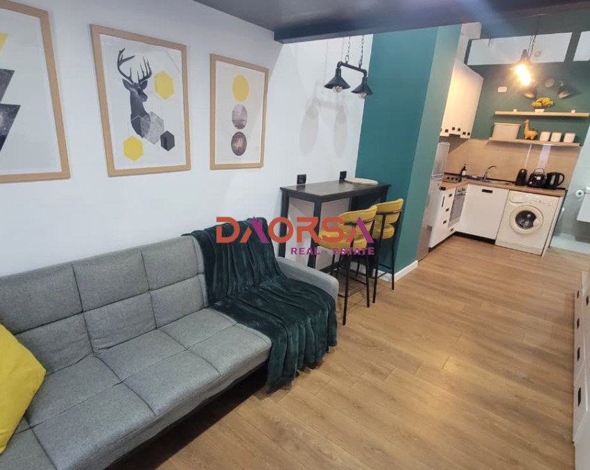 JEPET ME QIRA LOOFT NE QENDER DURRES