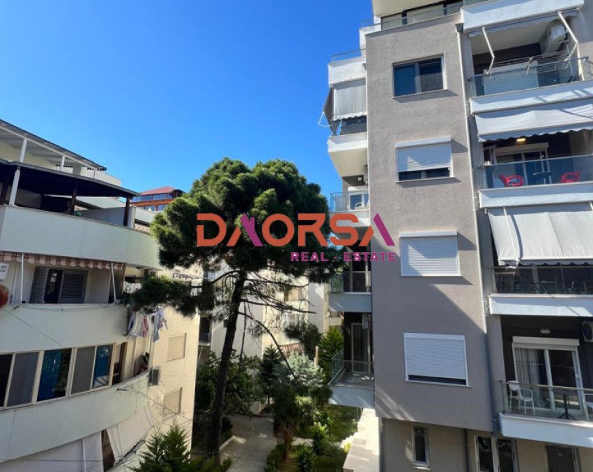 Shitet Super Apartament 1+1 në Golem