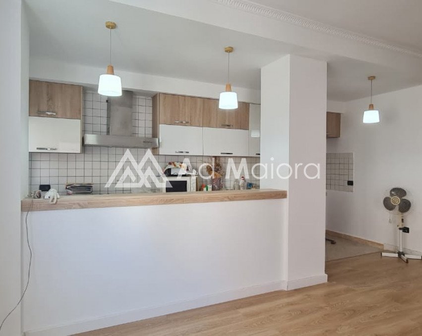 Shitet Apartament 2+1+2 ne Durres